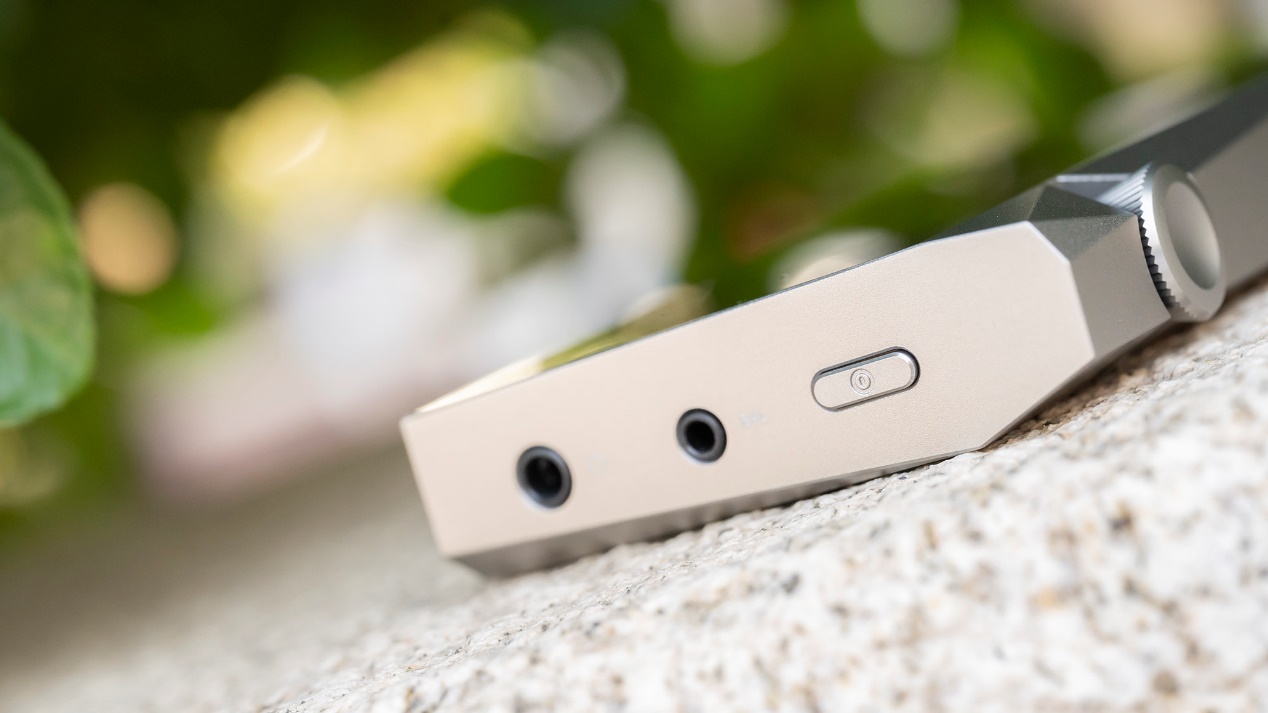 外观设计虐哭苹果手机的*放播**器使用起来什么感受？SR25使用分享