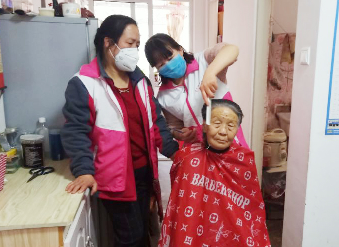 同心抗击疫情传承雷锋精神心得,践行雷锋精神我们共同战疫感想