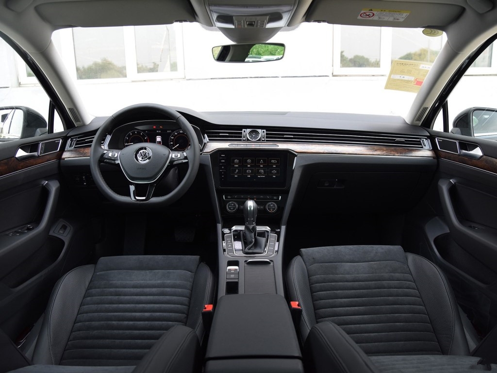 大众迈腾优缺点有哪些,大众迈腾的优缺点分析