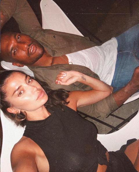 杩愬姩鏄庢槦,杩愬姩鏄庢槦绌挎惌