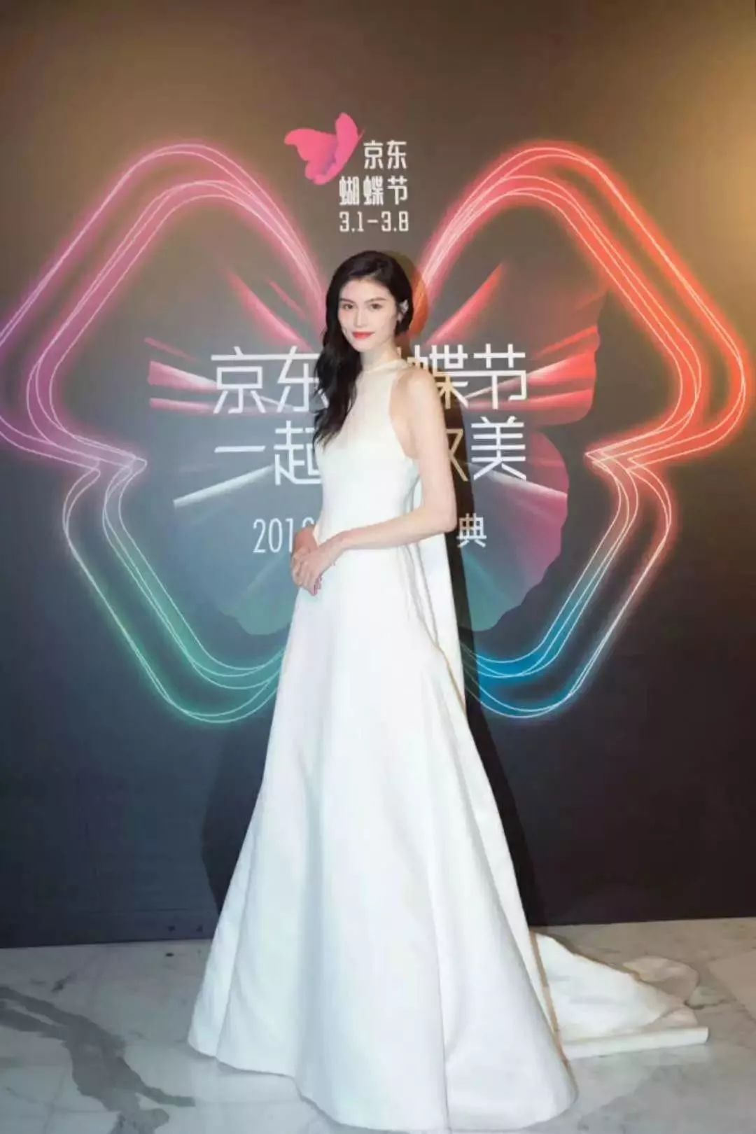 刘雯2020全球超模收入榜排第几,2018年最赚钱模特刘雯