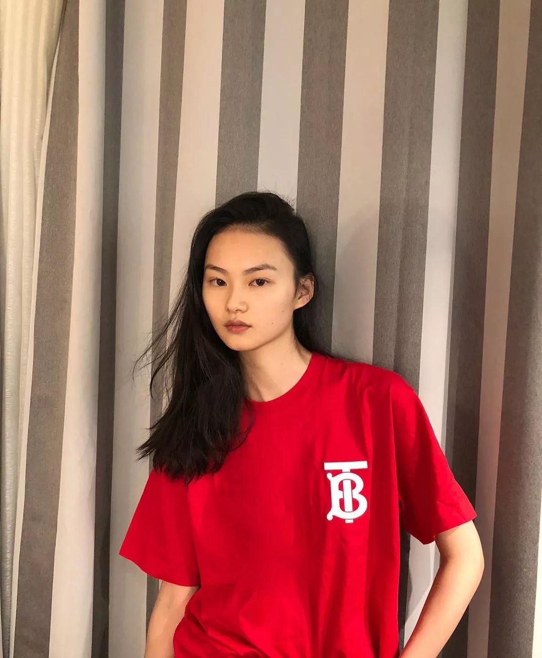 burberry近5年高级成衣的共性,Burberry为什么印花都在里面