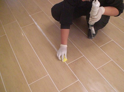 美缝剂施工一般价格是多少,美缝剂每平方米施工多少钱