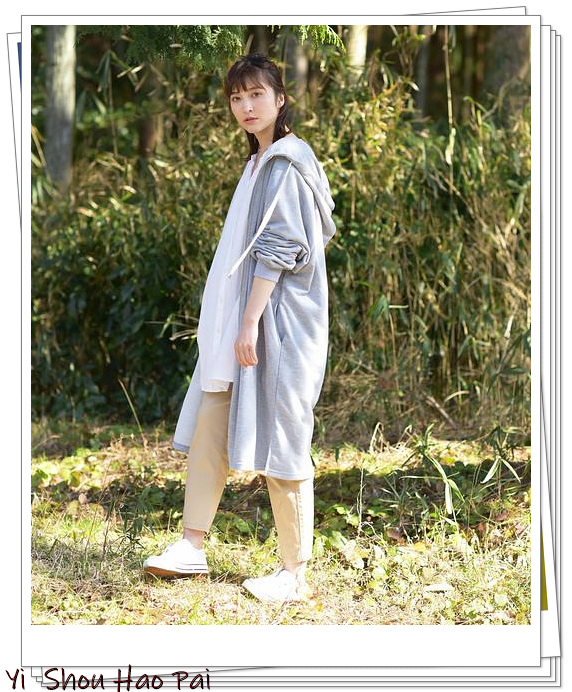 thombrowne灰色卫衣5码上身效果,灰色日系卫衣