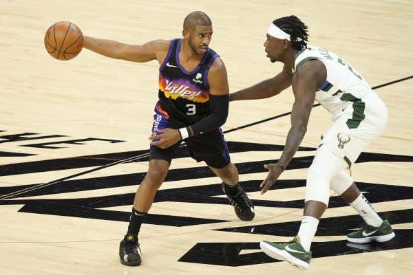 霍勒迪关键抢断不同语言解说,关键抢断霍勒迪不是双枪了吗