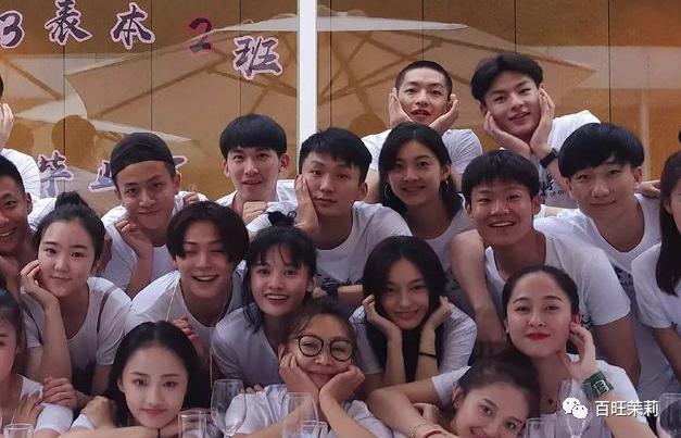 汪峰打破新纪录四婚新恋情,汪峰和明星谈恋情