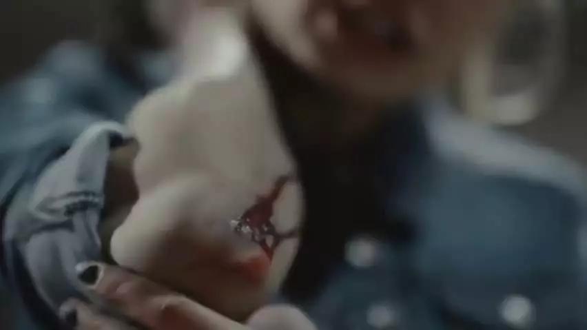 你见过有香味的卫生巾吗,你见过像纸一样薄的卫生巾吗