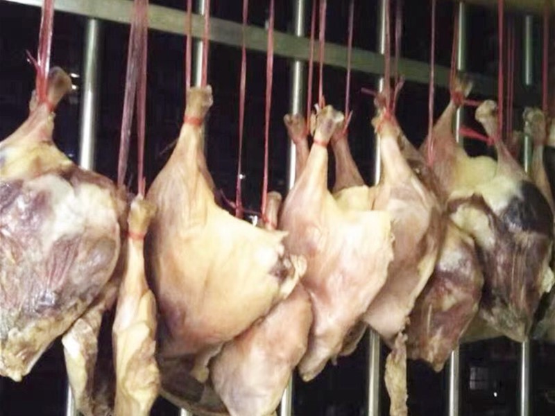 冬天晾晒什么肉好吃,最适合冬天的菜风干肉