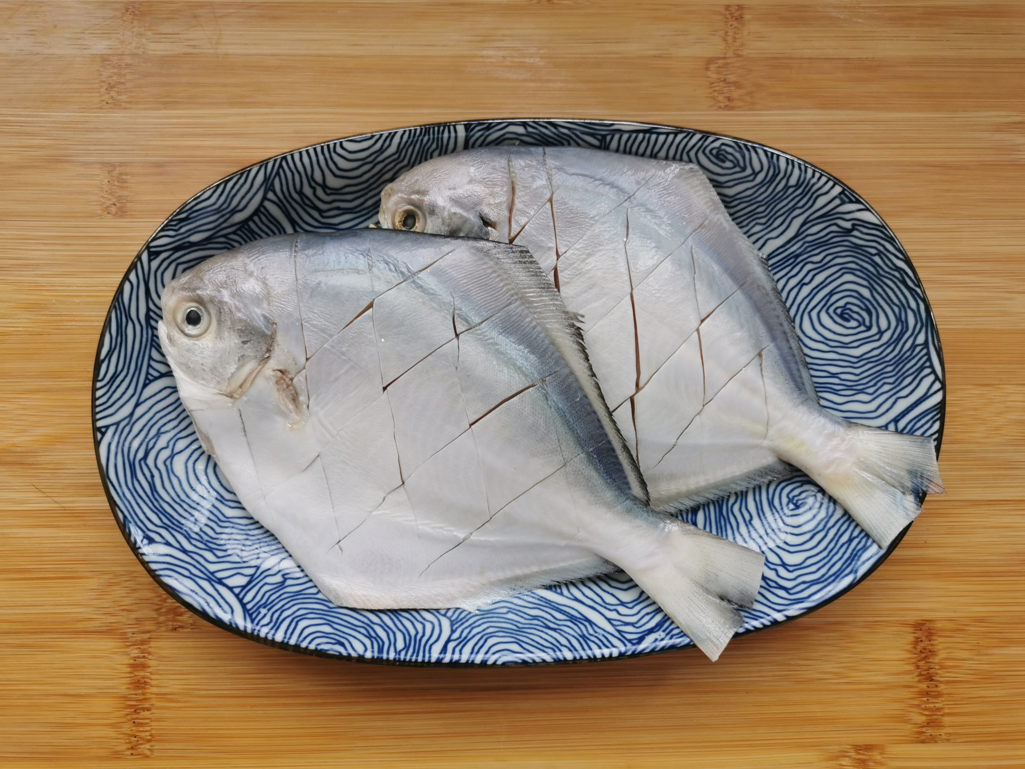 鲳鱼这么烧绝对够味简单又快捷,鲳鱼的做法清蒸几分钟最好