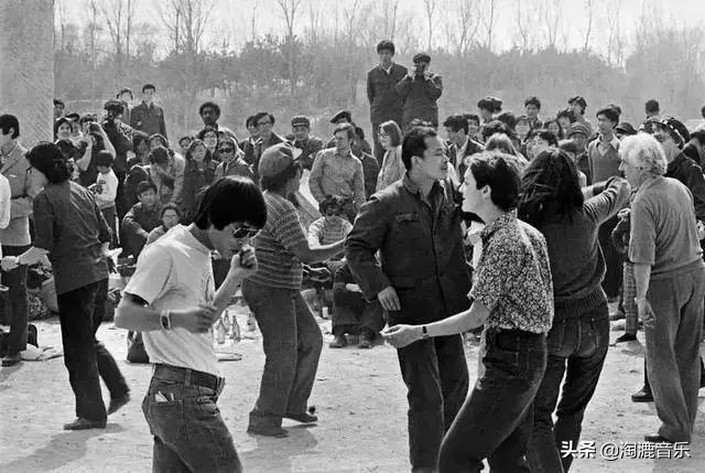 30年前，这些封面上的女人，惊艳了一个时代