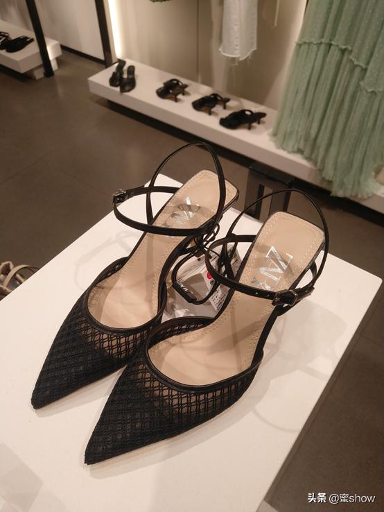 zara探店实体店,zara最值得购买的鞋