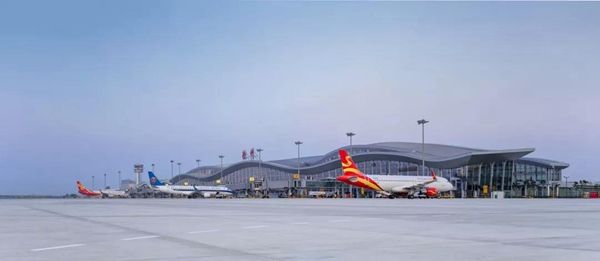 中国唯一一个城市命名的机场,中国唯一一个建在市区的国际机场