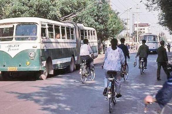 50年代普通家庭的工资是多少,8090年代工人收入