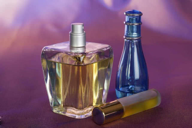 闻香识女人香水解析,闻香识女人女人味