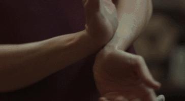 《五十度灰》女主新片,再次挑战大尺度