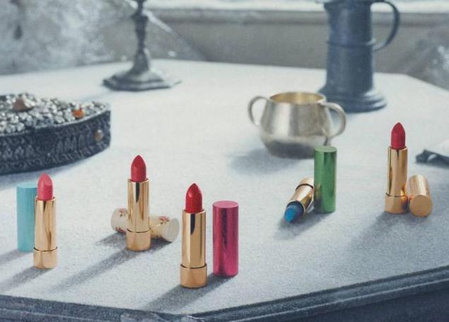 花了几百买了一支口红,花好几百买口红值得吗