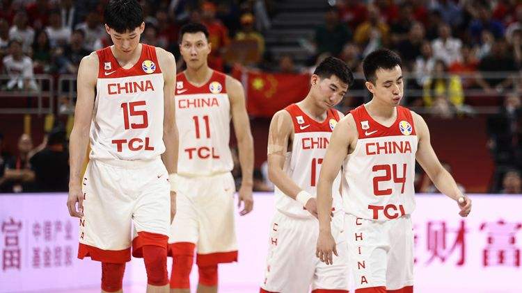 史鸿飞唯一扣篮,史鸿飞绝杀球