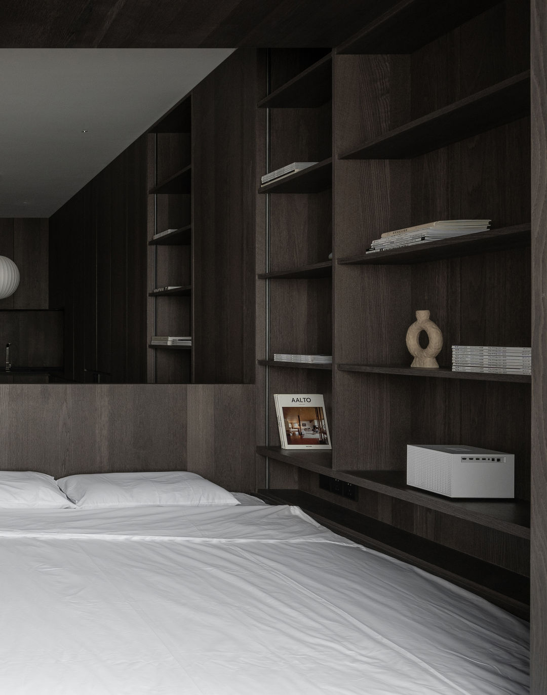 90平米两室一厅浅黑胡桃装修图,小户型现代简约胡桃木色