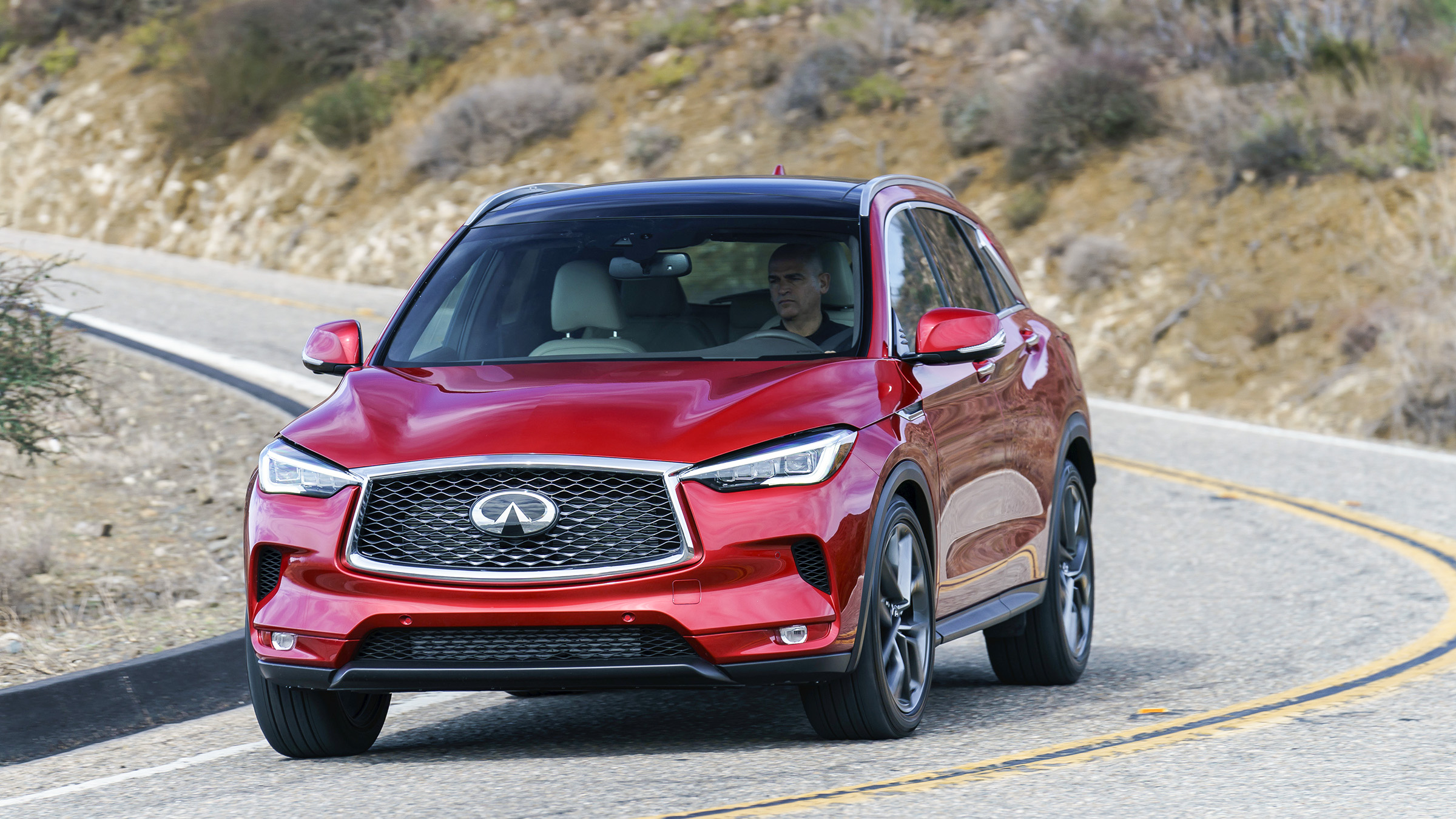 日产途乐vs丰田陆巡越野视频,日产途乐和丰田陆巡哪一款车更大