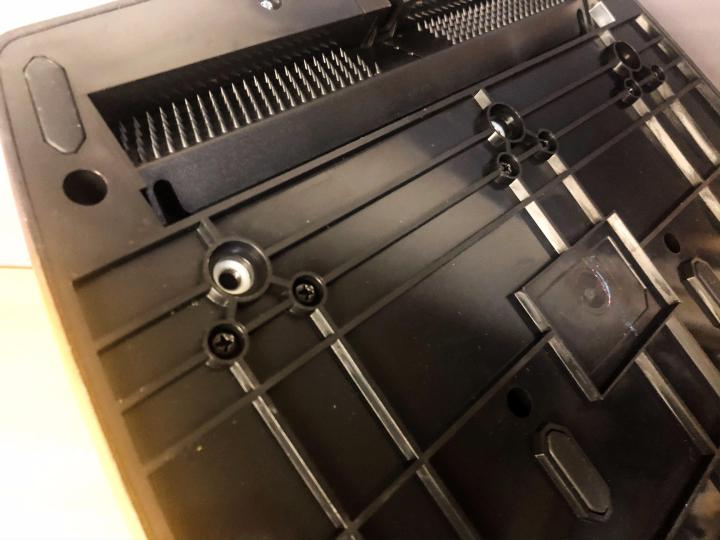 罗技g923力反馈方向盘 (开箱体验罗技g923赛车方向盘)