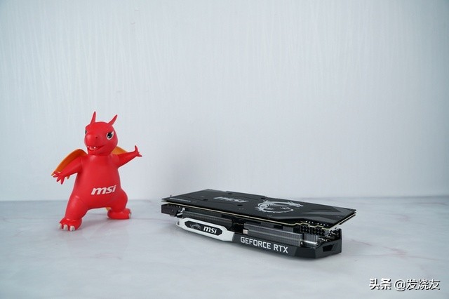 沉默是金~NZXTH700黑金电脑水冷装机秀