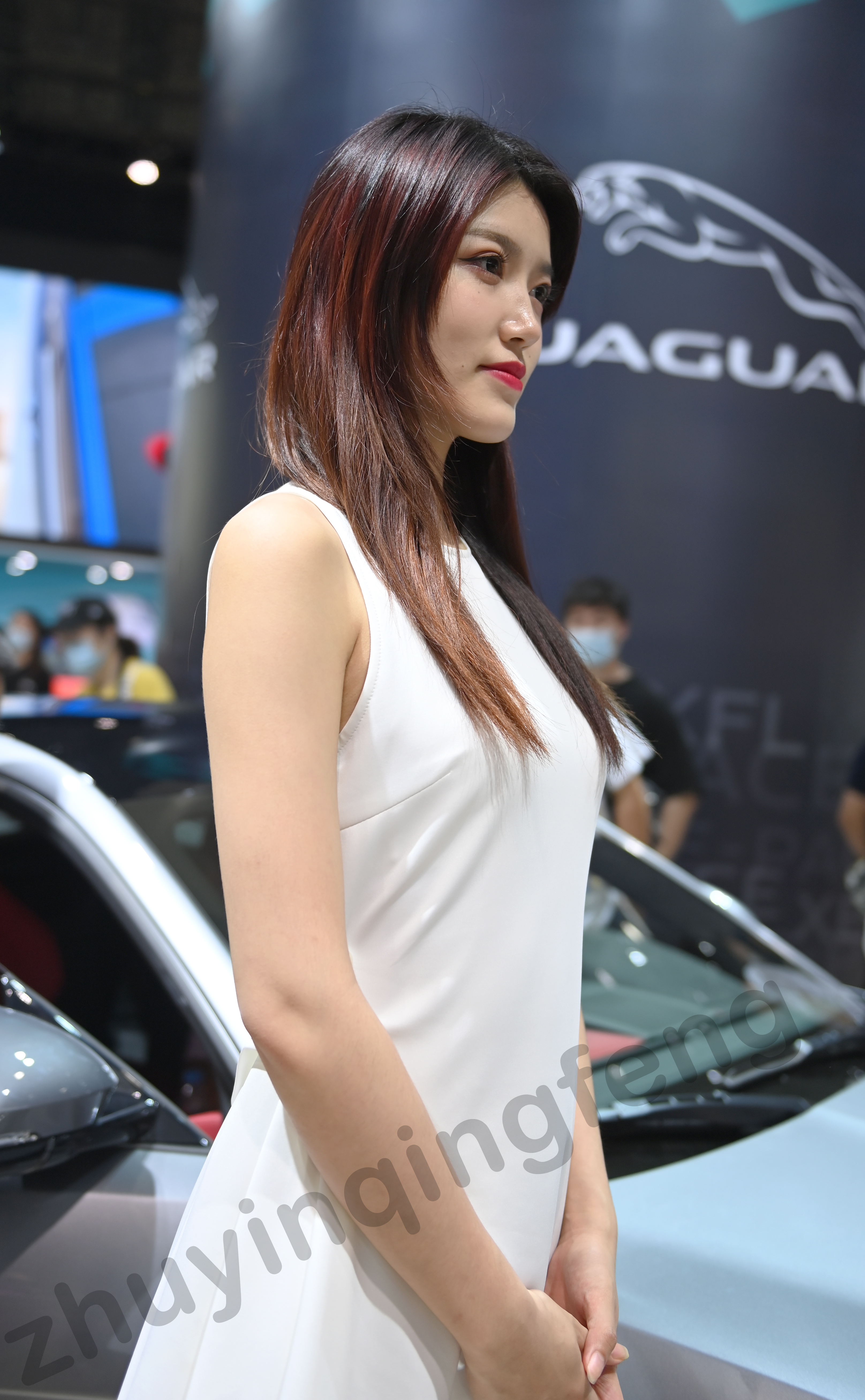 在车展上怎么给模特拍照,车展模特怎么拍摄视频