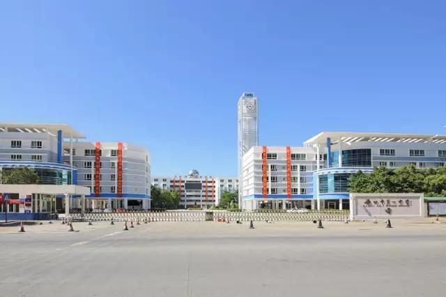 龙华最美高中,海口十大最有名的高中排行榜