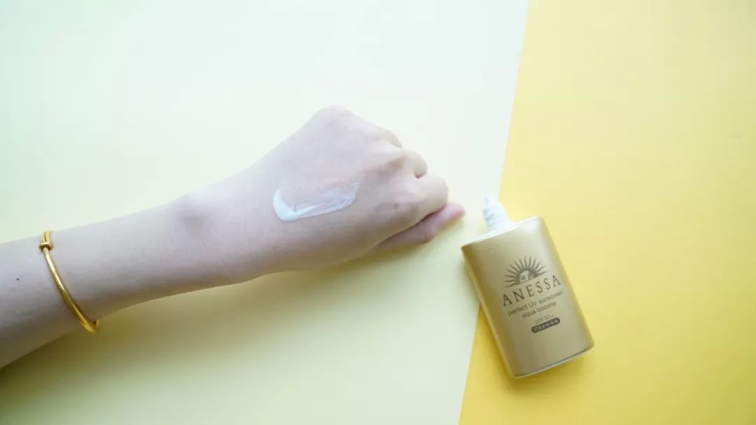 夏天好用不油腻的防晒推荐,夏天到了防晒也要有颜值