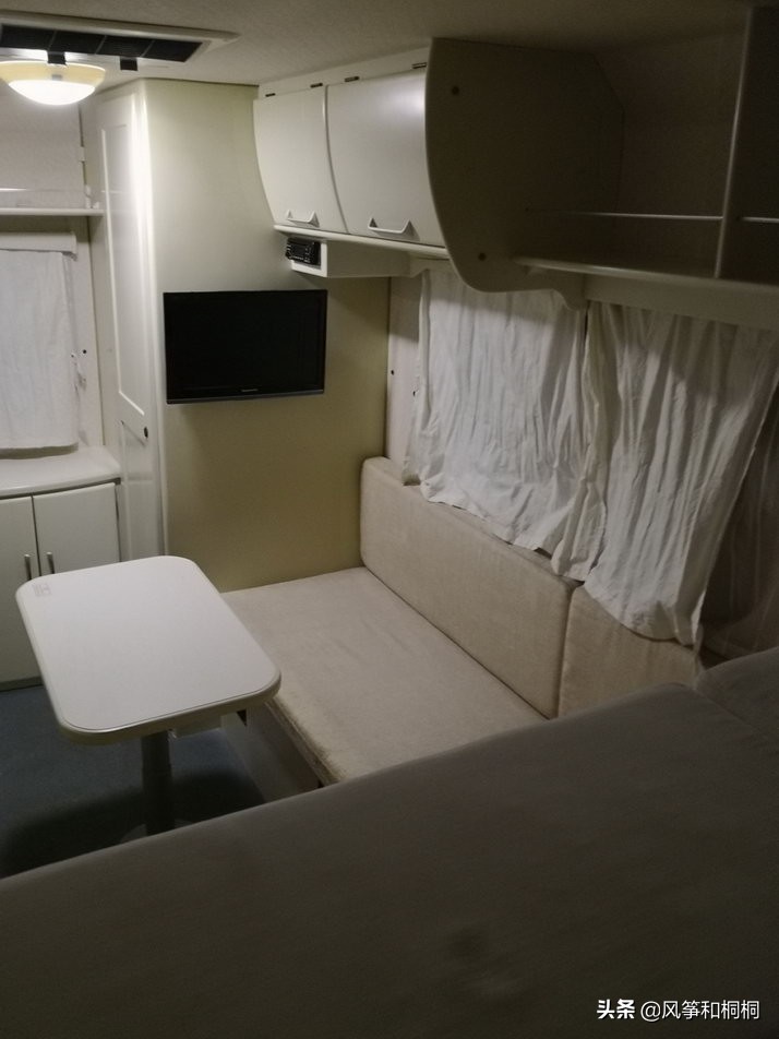 开房车自驾游的生活,老婆当专职司机