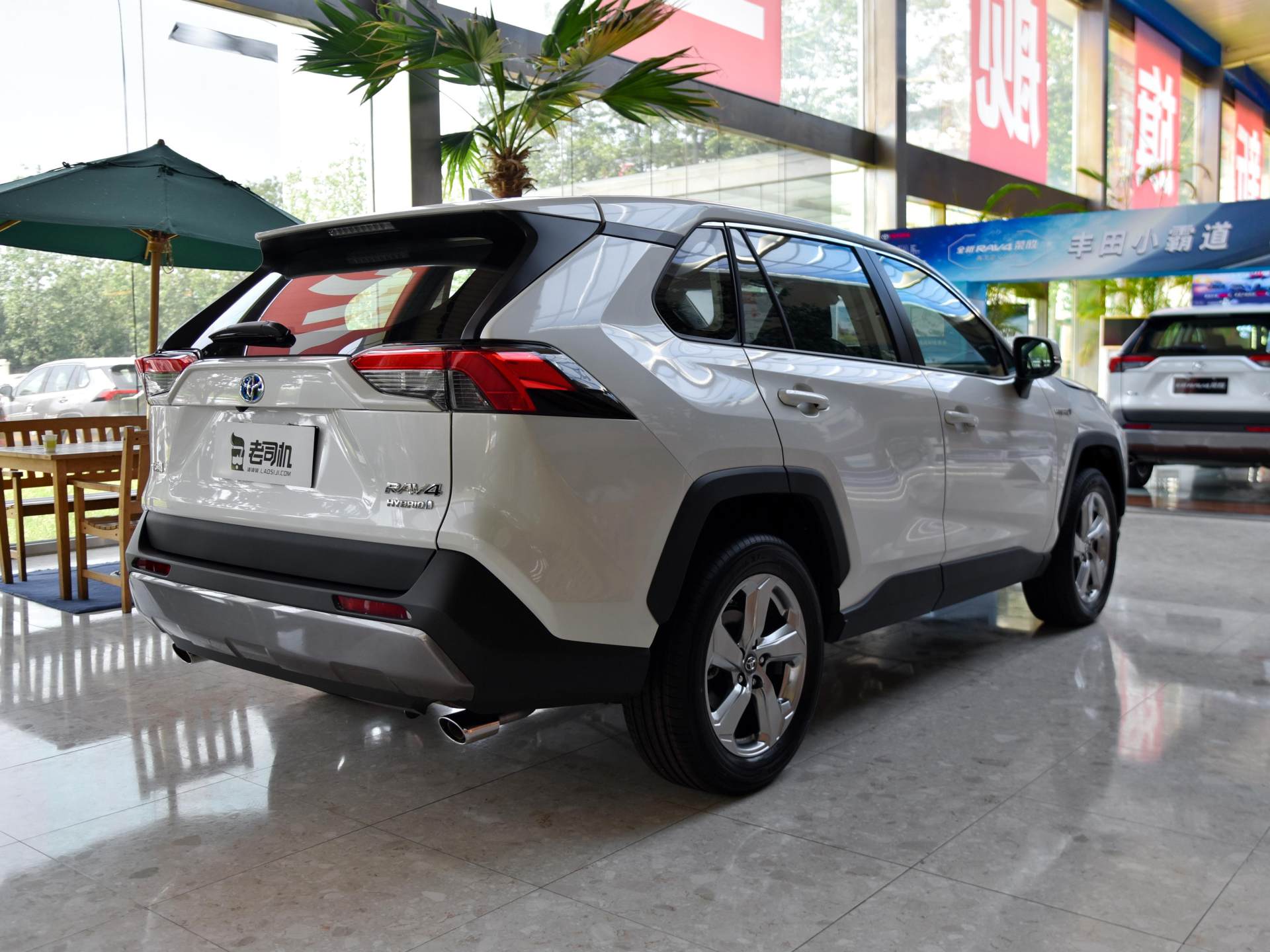 2.5l油耗10个油算不算高,2.5l油耗多少属于正常范围