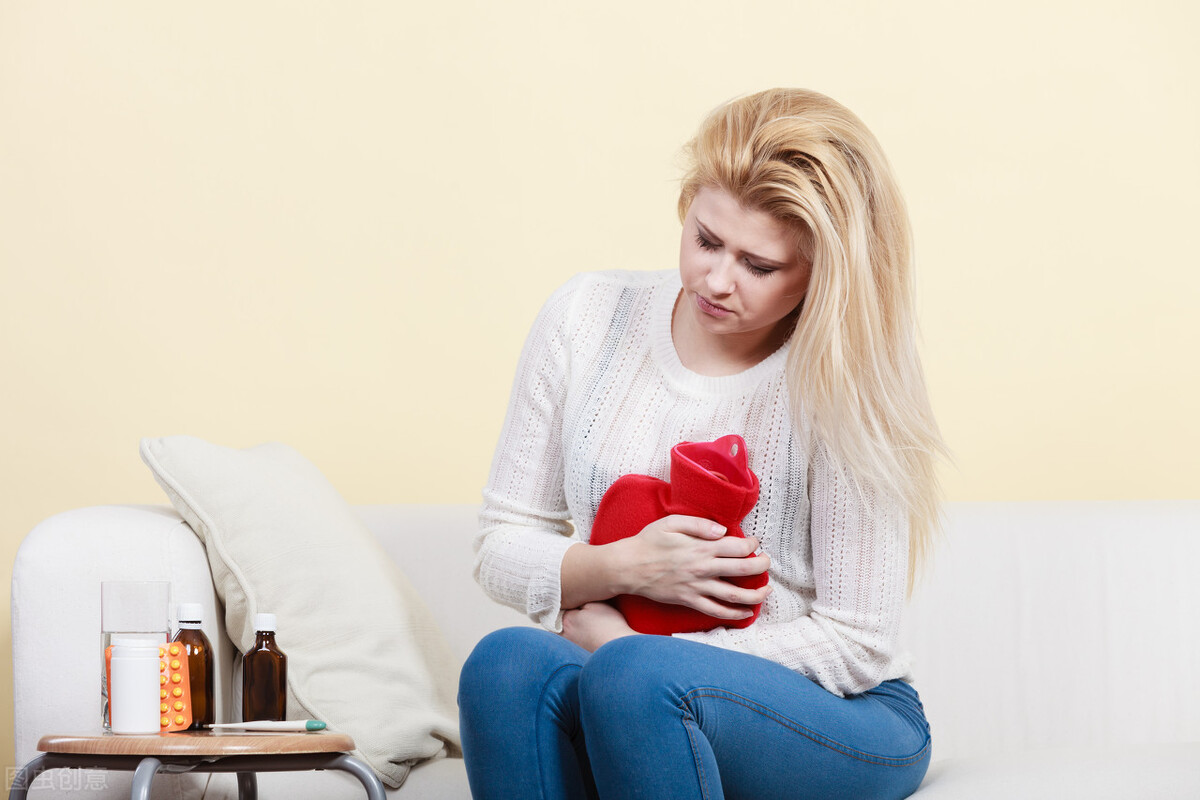 女人用沐浴露洗澡易得妇科病吗,月经期洗冷水澡的危害