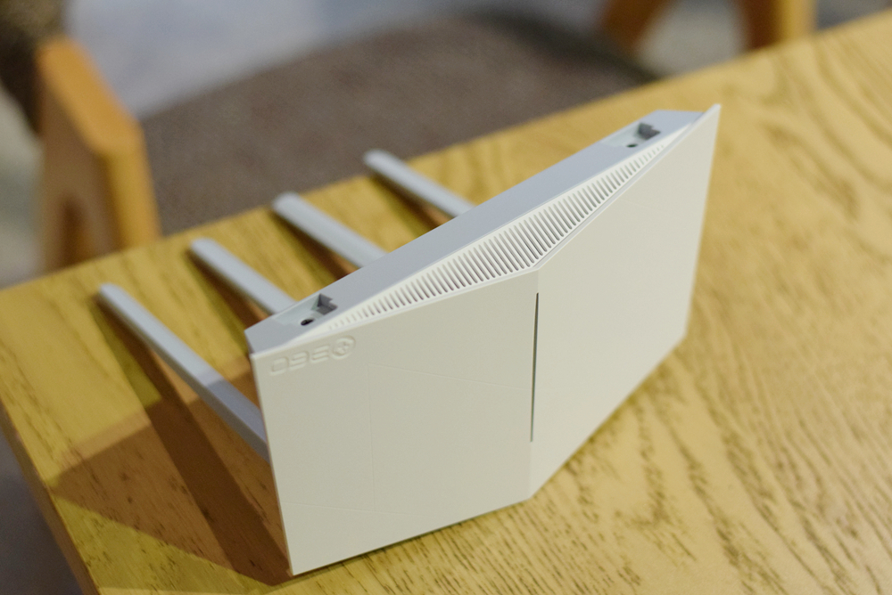 怎样给路由器增加外置天线,路由器天线内置好还是外置好