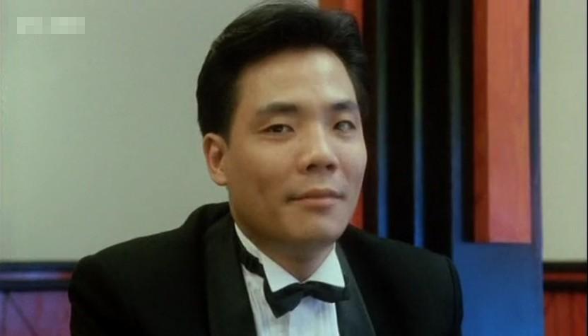 陈小春新店开业，港圈“大佬”齐捧场，60岁程东祭祖归来精神好