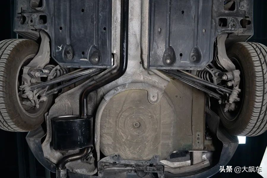 美系和德系哪个底盘更好,日系车底盘与德系车底盘区别