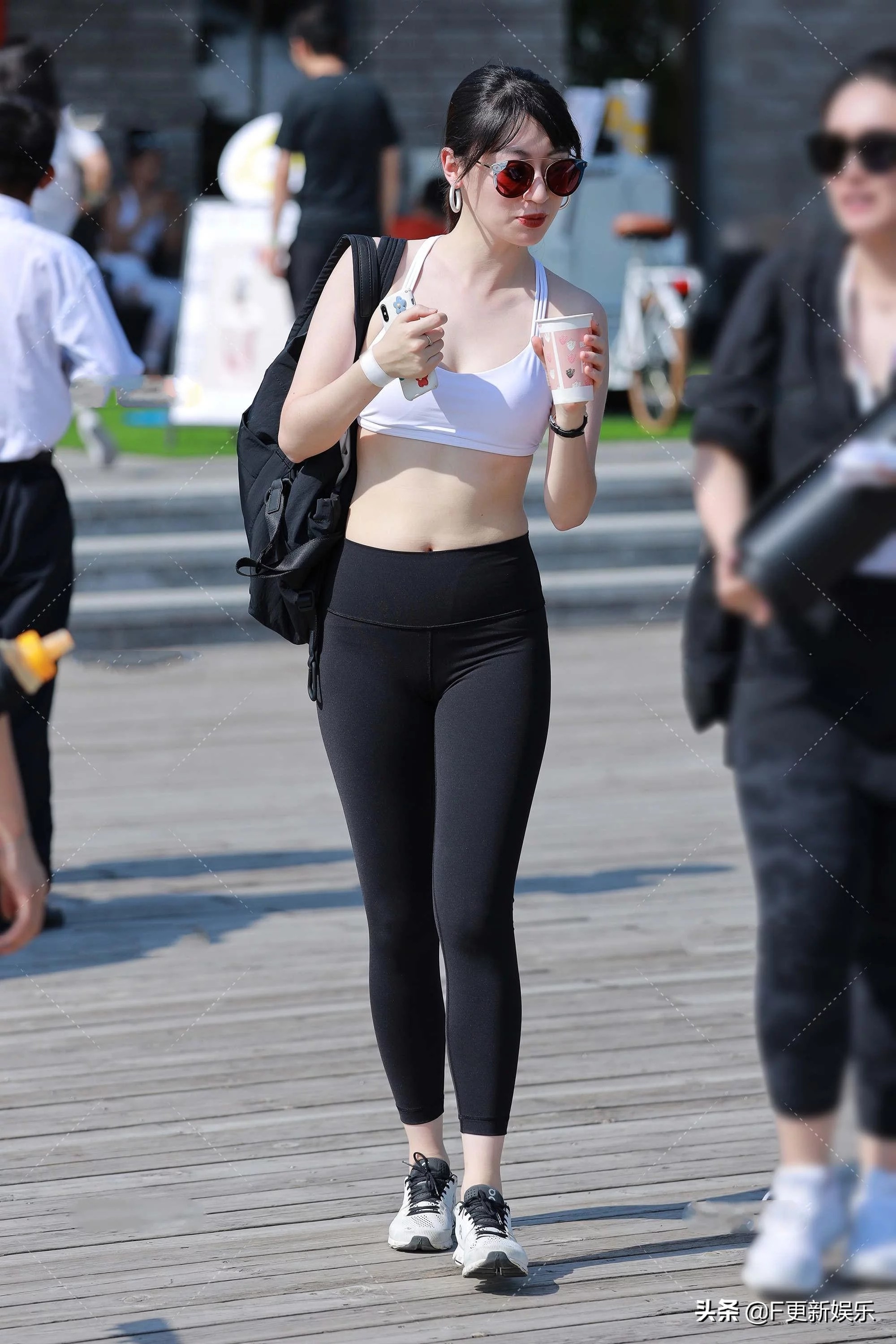 鐟滀冀瑁ょ揣韬繍鍔ㄨ。,绱ц韩鐗涗粩瑁ょ憸浼借。