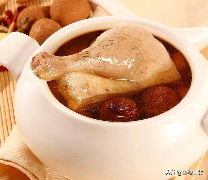 花胶鲍鱼鸡最正宗的做法,鸽子花胶煲汤的做法大全