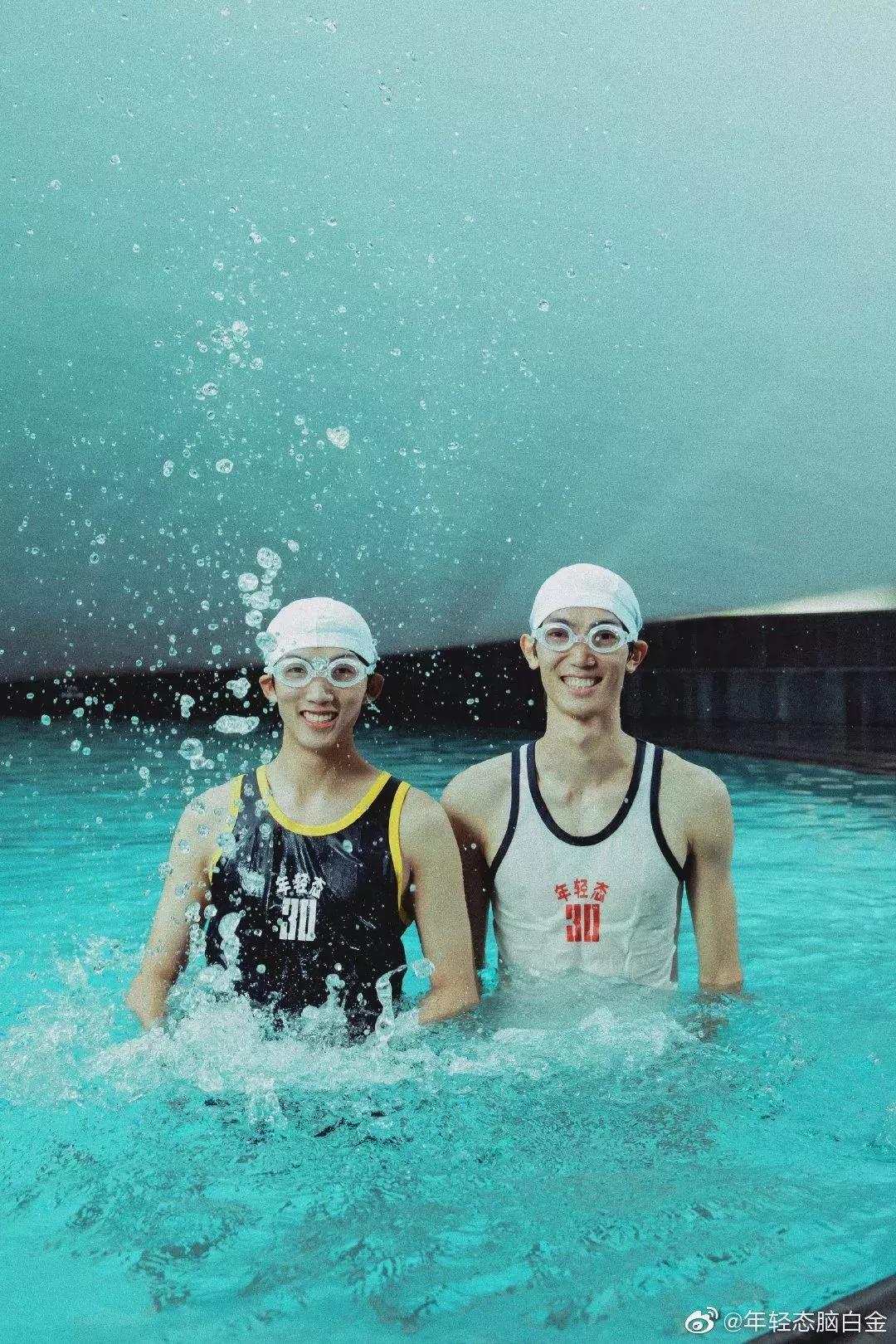 新的脑白金广告,洗脑广告鼻祖脑白金跨界出潮服