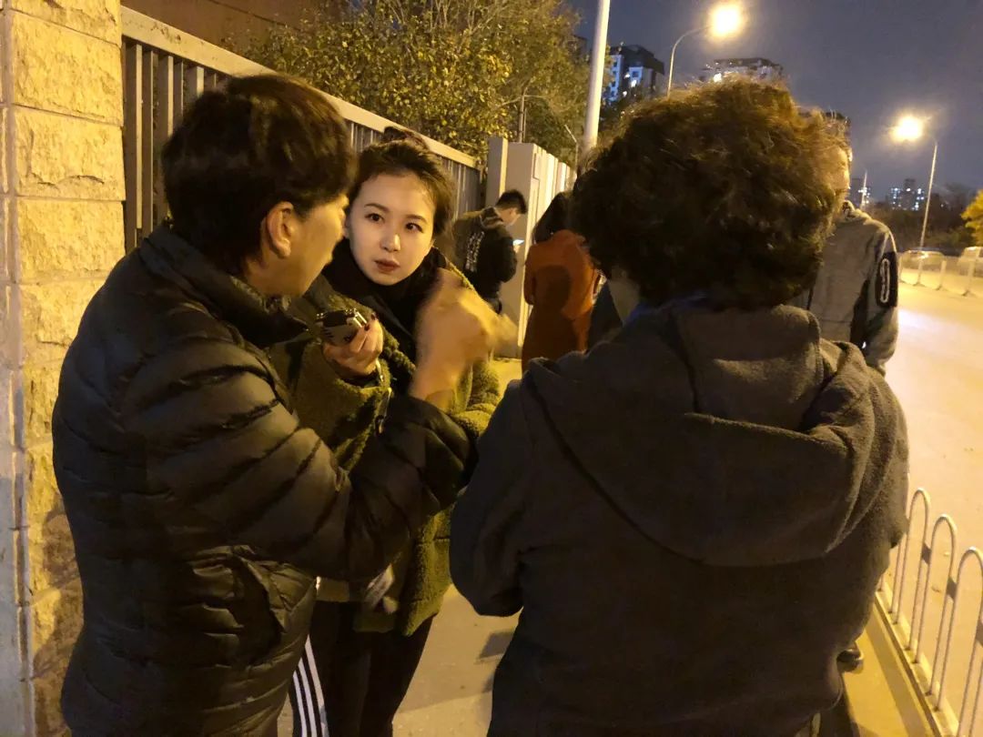 新闻在路上,致敬新闻背后的故事