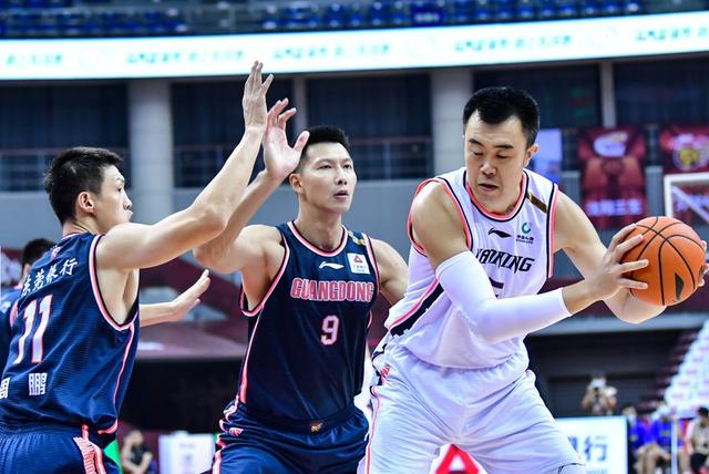 广东第十冠球衣,广东队十冠王球衣