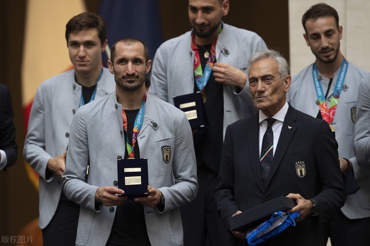 罗马夺冠狂欢,意大利罗马夺冠游行