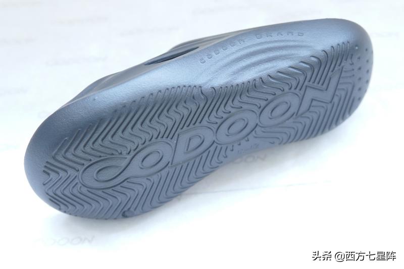 咕咚软弹运动拖鞋,舒适运动吸汗防臭透气久站不累