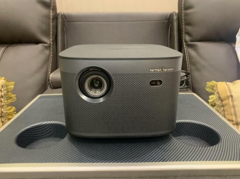 投影仪怎么选家用投影仪10大品牌,家用激光投影仪哪个品牌最好