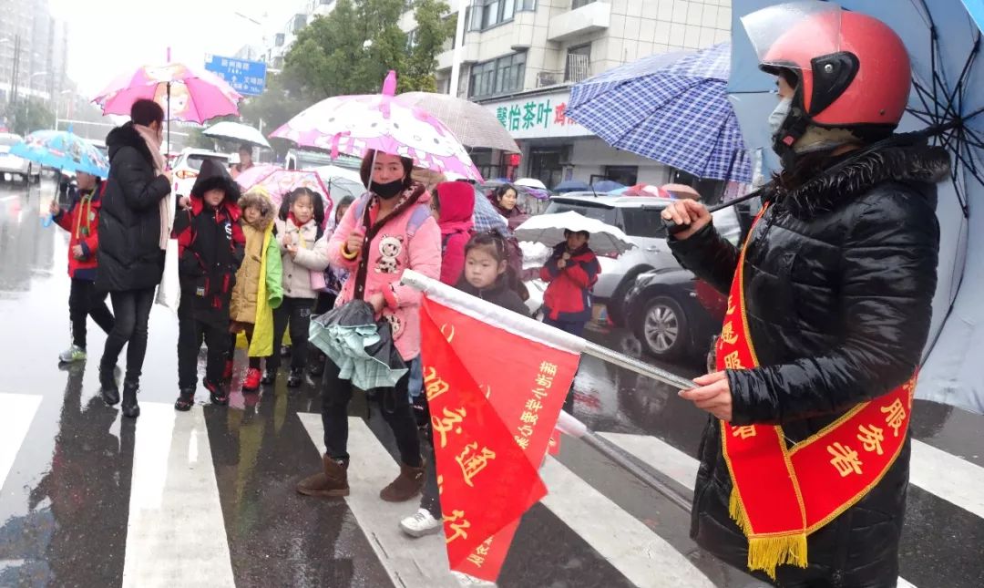 莲池小学开放时间,莲池小学在什么位置