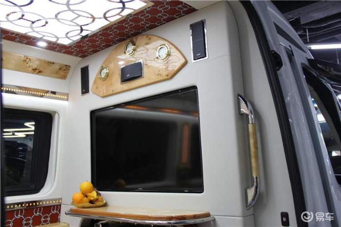 奔驰斯宾特商务车爱马仕,奔驰斯宾特7座爱马仕橙限量版