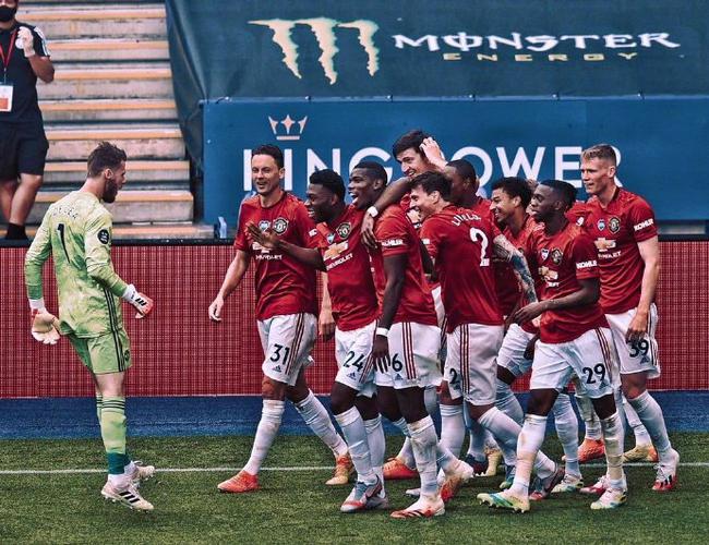 我们进攻很好防守很弱？我们需要加强的正是进攻！桑乔们我们得买