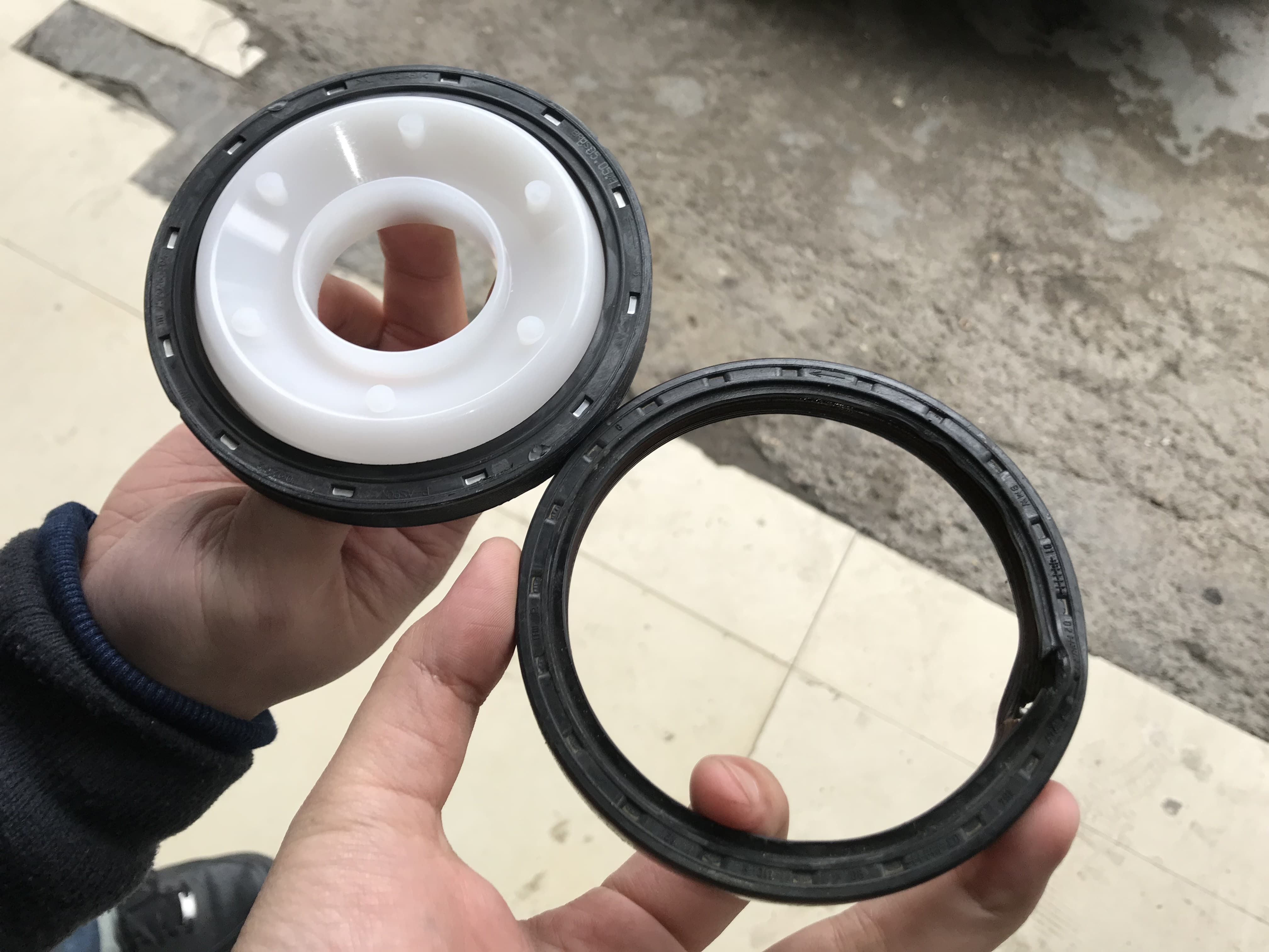 宝马e46325ci测评,宝马e46325i是国几