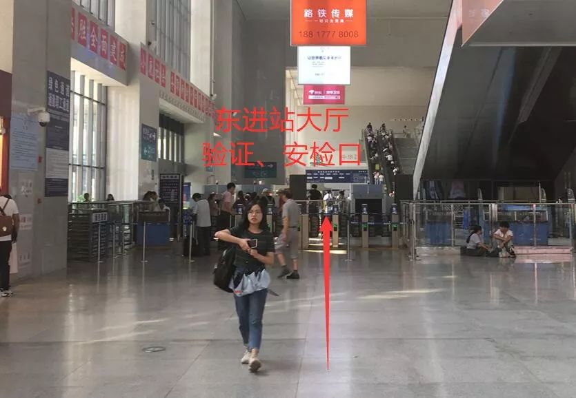 南昌站出站和进站在同一个地方吗,15分钟可以在南昌站进站检票吗