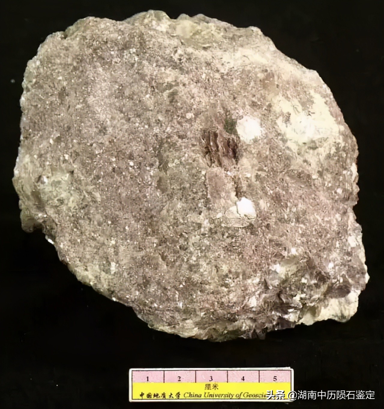 月球陨石与地球矿石的区别,月球陨石和矿石有什么区别