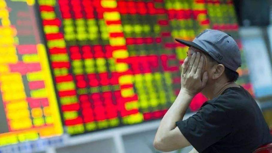 如果一个国家股市跌到底会怎么样,股市大跌会造成金融危机吗