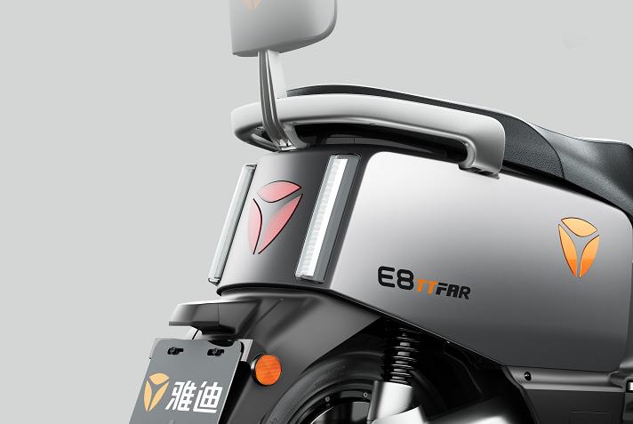 支持快充续航200km电动摩托车,续航300公里最便宜的电摩推荐